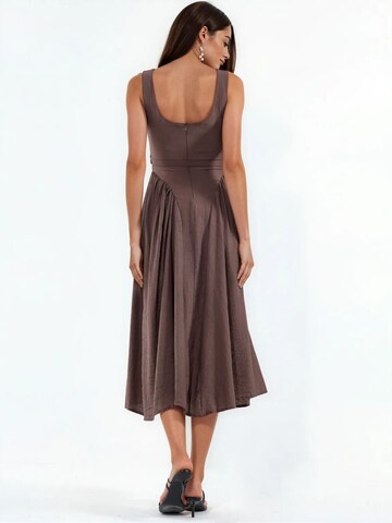 Busem Dress 'Midi' in Brown
