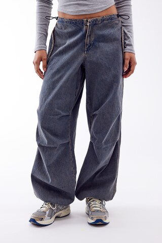 BDG Urban Outfitters Loosefit Cargojeans in Lila: voorkant