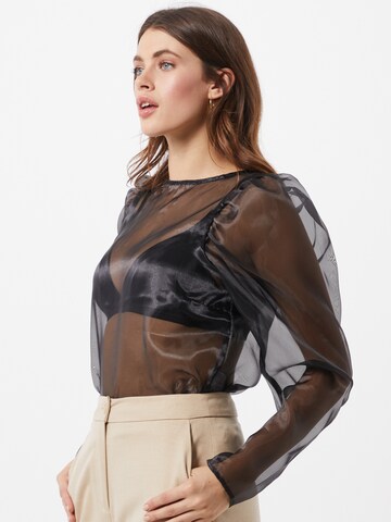 Gina Tricot Blouse 'Moa' in Zwart: voorkant