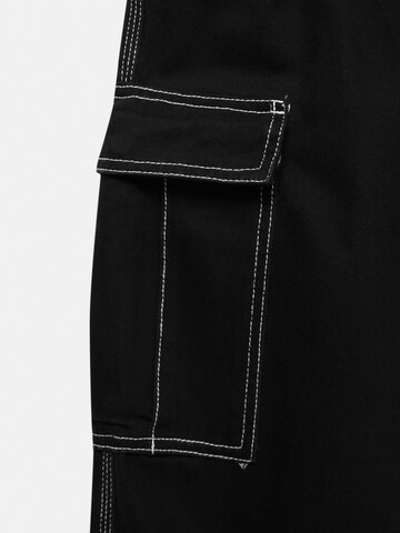 Pull&Bear Wide leg Cargo trousers in Black