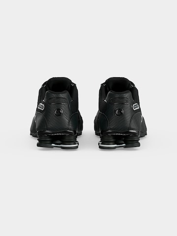 Sneaker low 'Shox NZ' de la Nike Sportswear pe negru