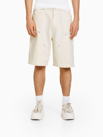 Bershka Regular Shorts in Beige: predná strana