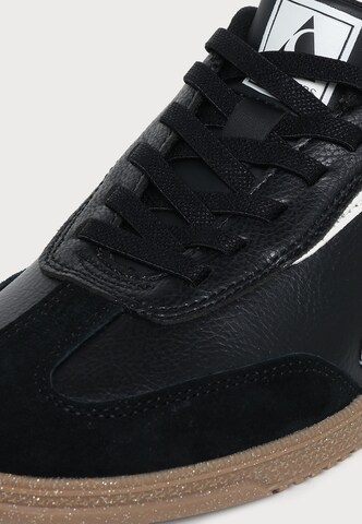 SKECHERS Ниски маратонки 'HOTSHOT-PERFECT CHOICE' в черно: отпред