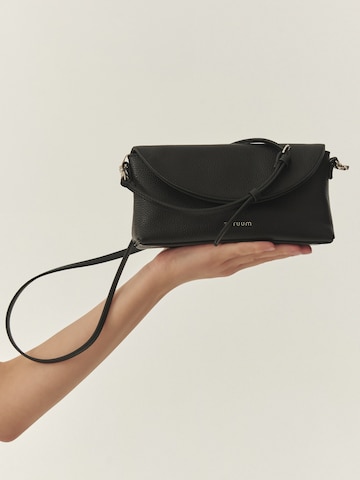 TATUUM - Bolso de hombro 'Inzari' en negro