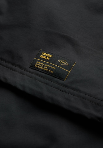 Veste mi-saison 'Surplus Otto' Superdry en noir
