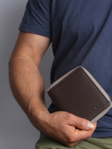 VARGU Portemonnaie ' ' WENS 1-A mono '' in Braun: Vorderseite