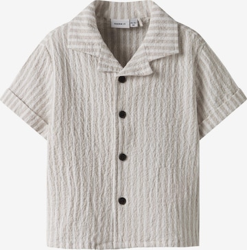 NAME IT - Camisa en gris: frente