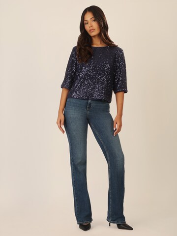 APART Oversized Shirt in Blue: front