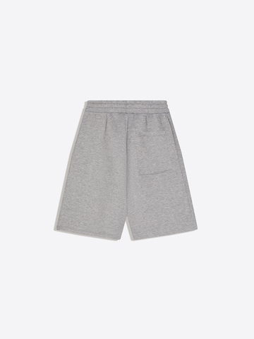 Baggy Pantalon Bershka en gris