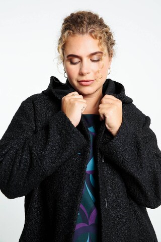 Paprika Übergangsjacke in Schwarz