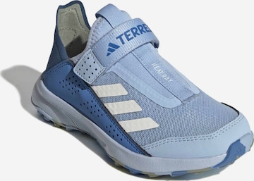 zils ADIDAS TERREX Kurpes 'Voyager 21 Travel': no priekšpuses