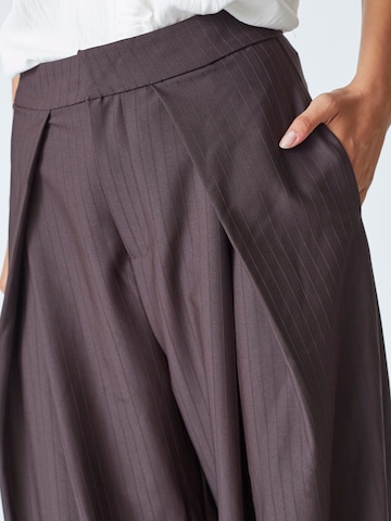 Wide Leg Pantalon à pince 'Zella' Soyaconcept en marron