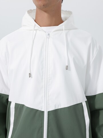 Youthup Sports Suit in Green