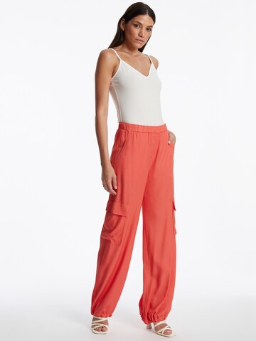 Ana Alcazar Tapered Cargo trousers 'Zapasa' in Red