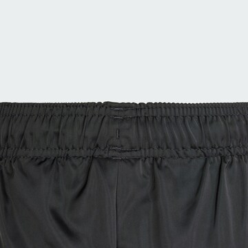 regular Pantaloni di ADIDAS ORIGINALS in nero