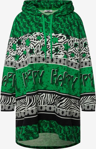 Angel of Style Sweatshirt in Green: front