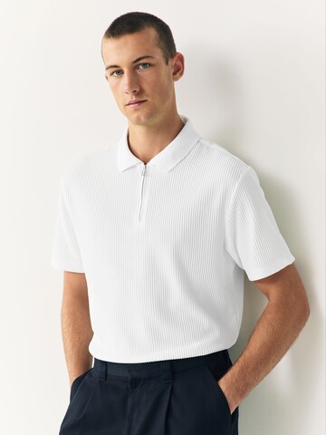 Next Shirt in White: front