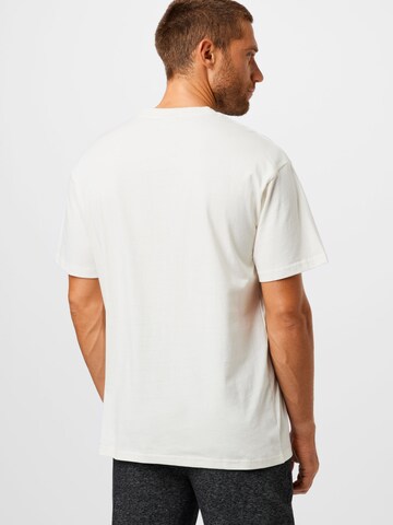 T-Shirt Cotton On en blanc