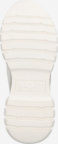 TT. BAGATT - Sapatilhas baixas 'Athena' em branco