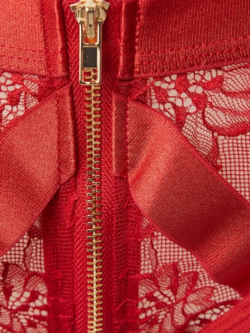 Hunkemöller Crotchless Lingerie 'CLEMENTINE' in Red