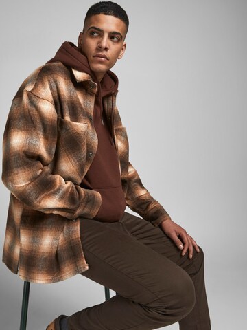 JACK & JONES Демисезонная куртка 'Cane' в Коричневый