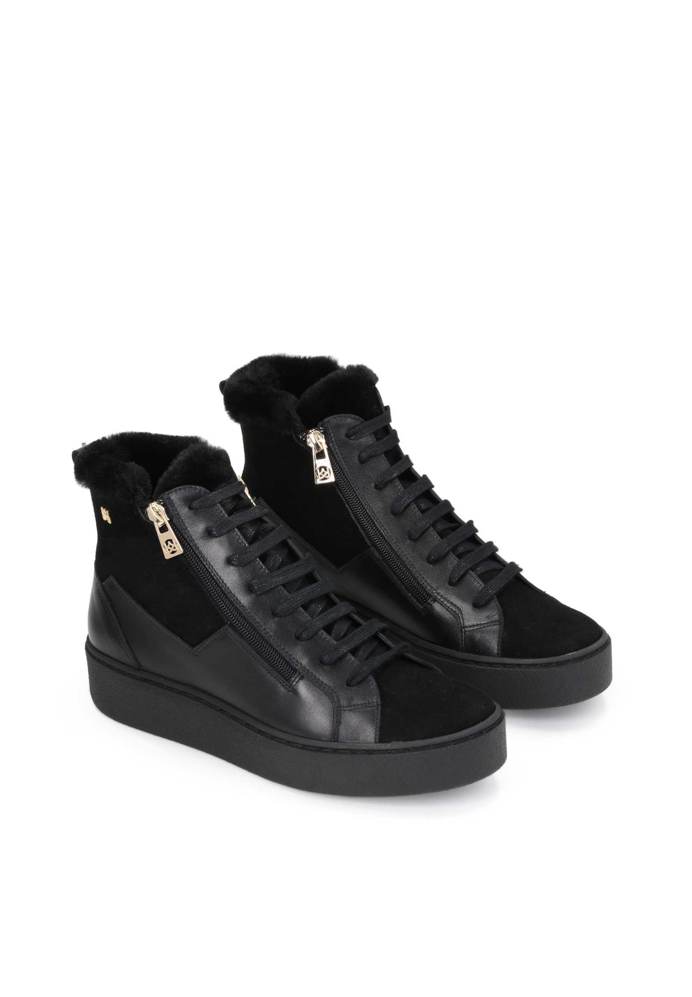 Kazar Lace-up bootie in Black