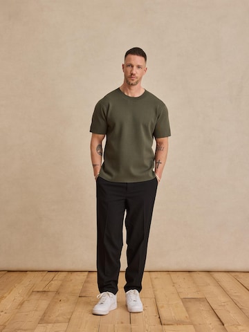 DAN FOX APPAREL Trui 'Nino' in Groen