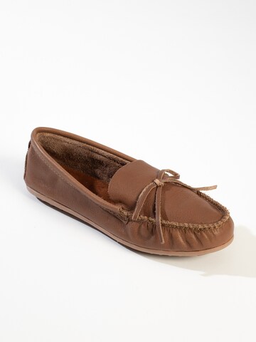 Minnetonka - Mocassins 'Kelsea' em castanho