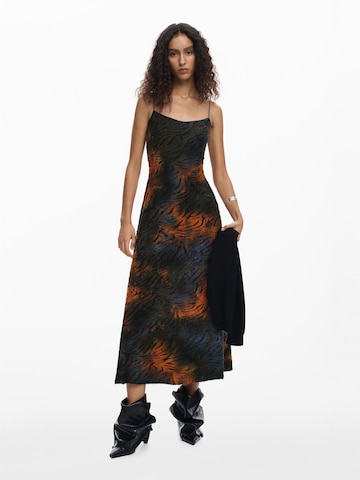 jauktas krāsas Desigual Kleita: no priekšpuses