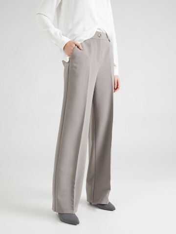 modström Loose fit Trousers with creases 'Gale' in Grey: front