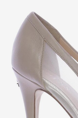 GUESS Pumps 36 in Beige