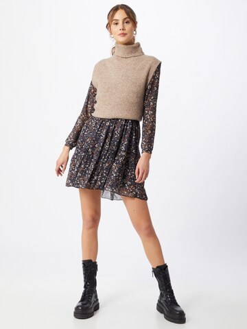 ZABAIONE Kleid 'Aurelia' in Grau