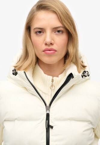 Superdry Tussenjas in Wit