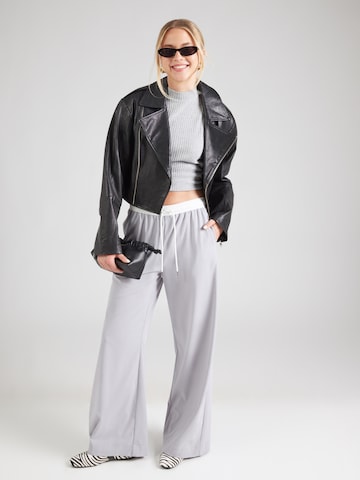 Tally Weijl - Pierna ancha Pantalón en gris