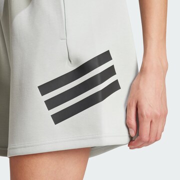 ADIDAS SPORTSWEAR Свободный крой Спортивные штаны 'Future Icons' в Серый