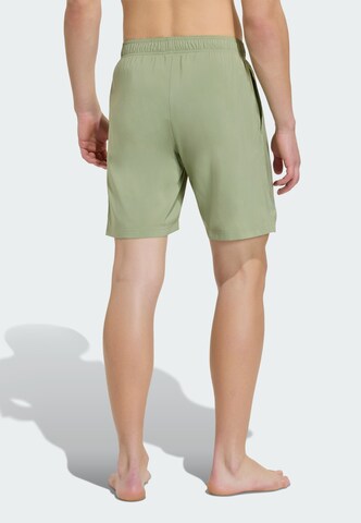 ADIDAS SPORTSWEAR - Calções de surf 'Ess' em verde