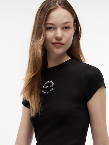 Tommy Jeans Paita 'ESS' värissä musta