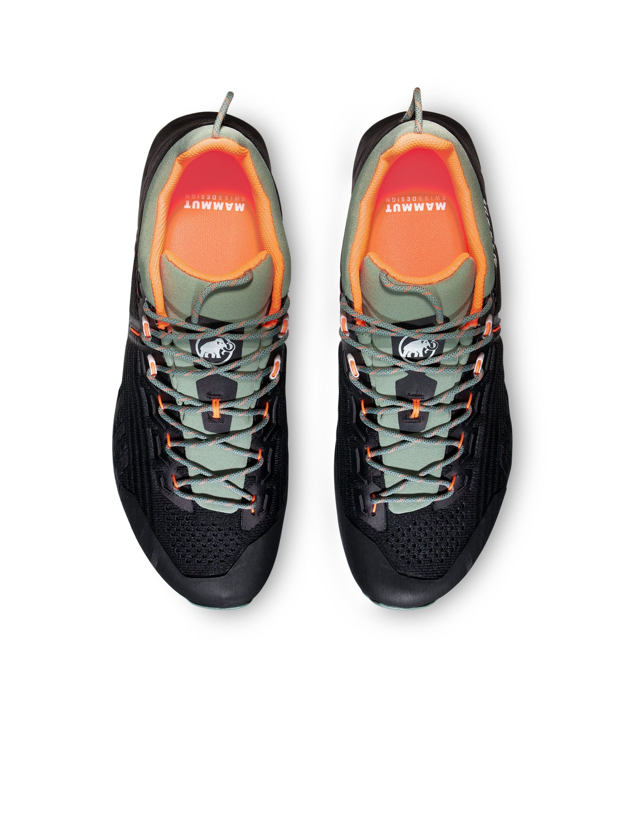 MAMMUT Flats in Black