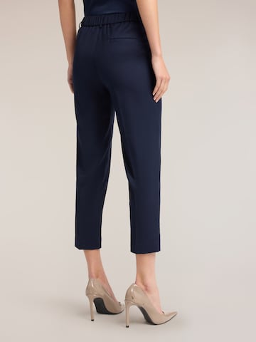 Regular Pantalon MOTIVI en bleu
