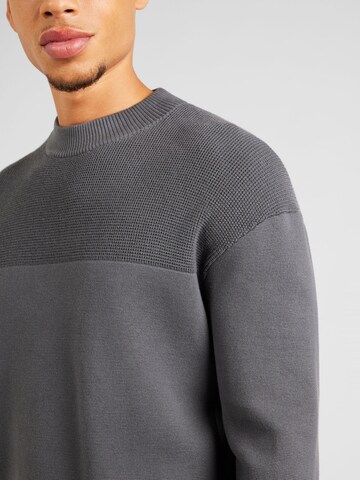 Calvin Klein Jeans Pullover in Grau