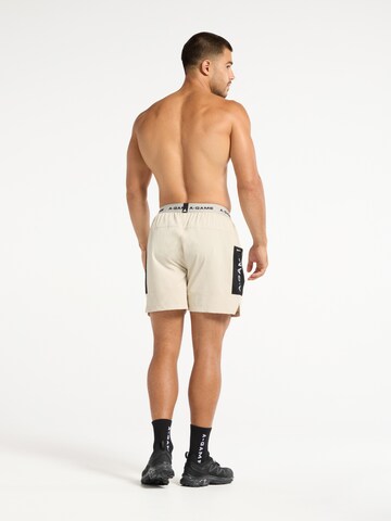 regular Pantaloni sportivi di A-Game in beige