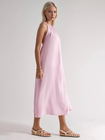 Busem Dress in Pink