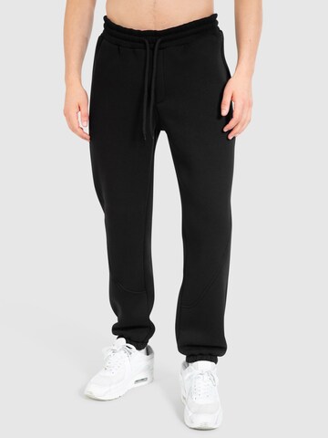 Smilodox Tapered Broek ' Viktor ' in Zwart: voorkant