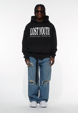 Lost Youth Sweatshirt in Zwart: voorkant