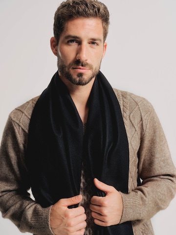 ABOUT YOU x Kevin Trapp شال 'Vincent' بلون أسود