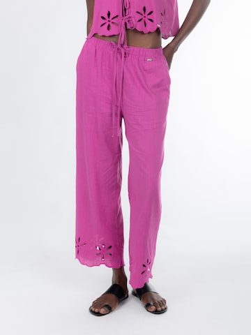 Influencer Loose fit Trousers in Purple: front