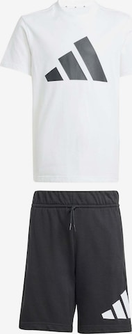 juoda ADIDAS SPORTSWEAR Treniruočių kostiumas: priekis