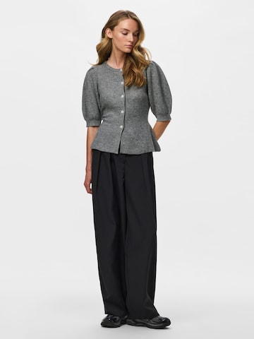 PIECES Strickjacke 'PCSilly' in Grau