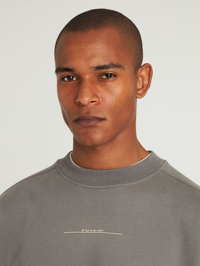 CHASIN' Sweat-shirt ' Ido ' en gris / blanc cassé, Vue avec produit