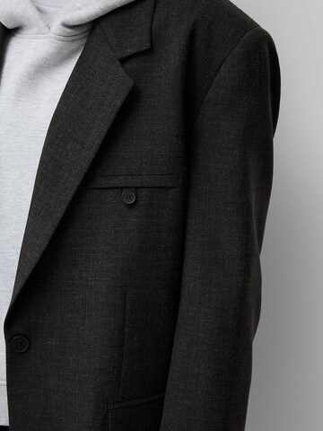 Blazer Bershka en gris